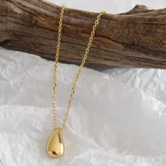NEW 18K GOLD WATERDROP NECKLACE, NICE NECKLACE, CUTE NECKLACE - Picture 4 of 7